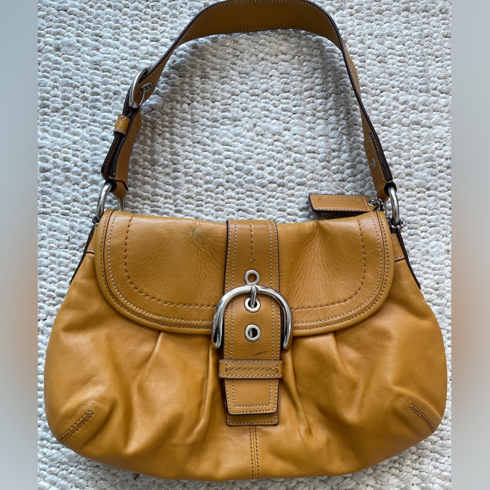 Coach Tan Leather vintage Shoulder Bag